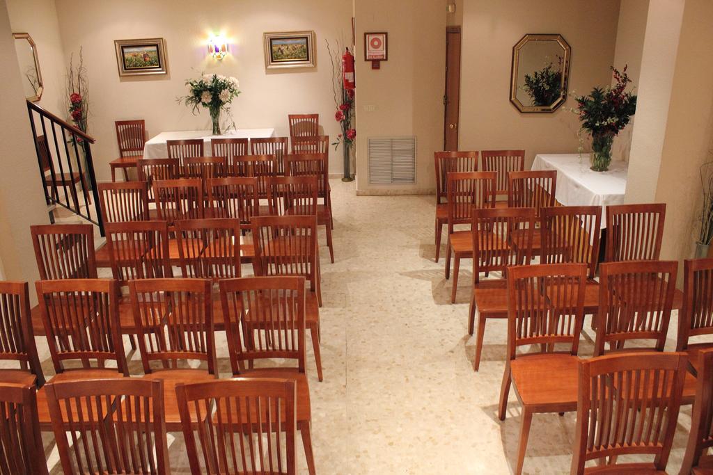 Hotel Abadi Кордова Экстерьер фото
