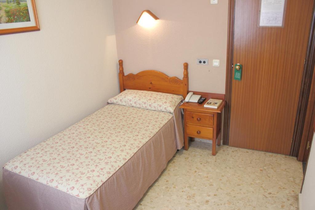Hotel Abadi Кордова Номер фото