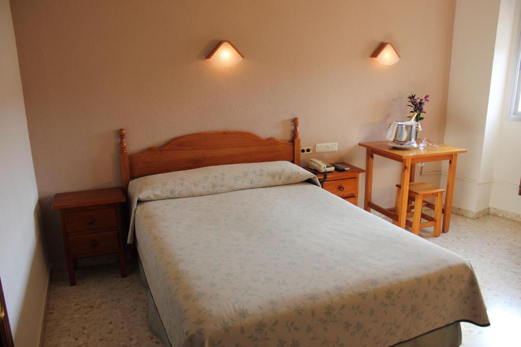 Hotel Abadi Кордова Экстерьер фото