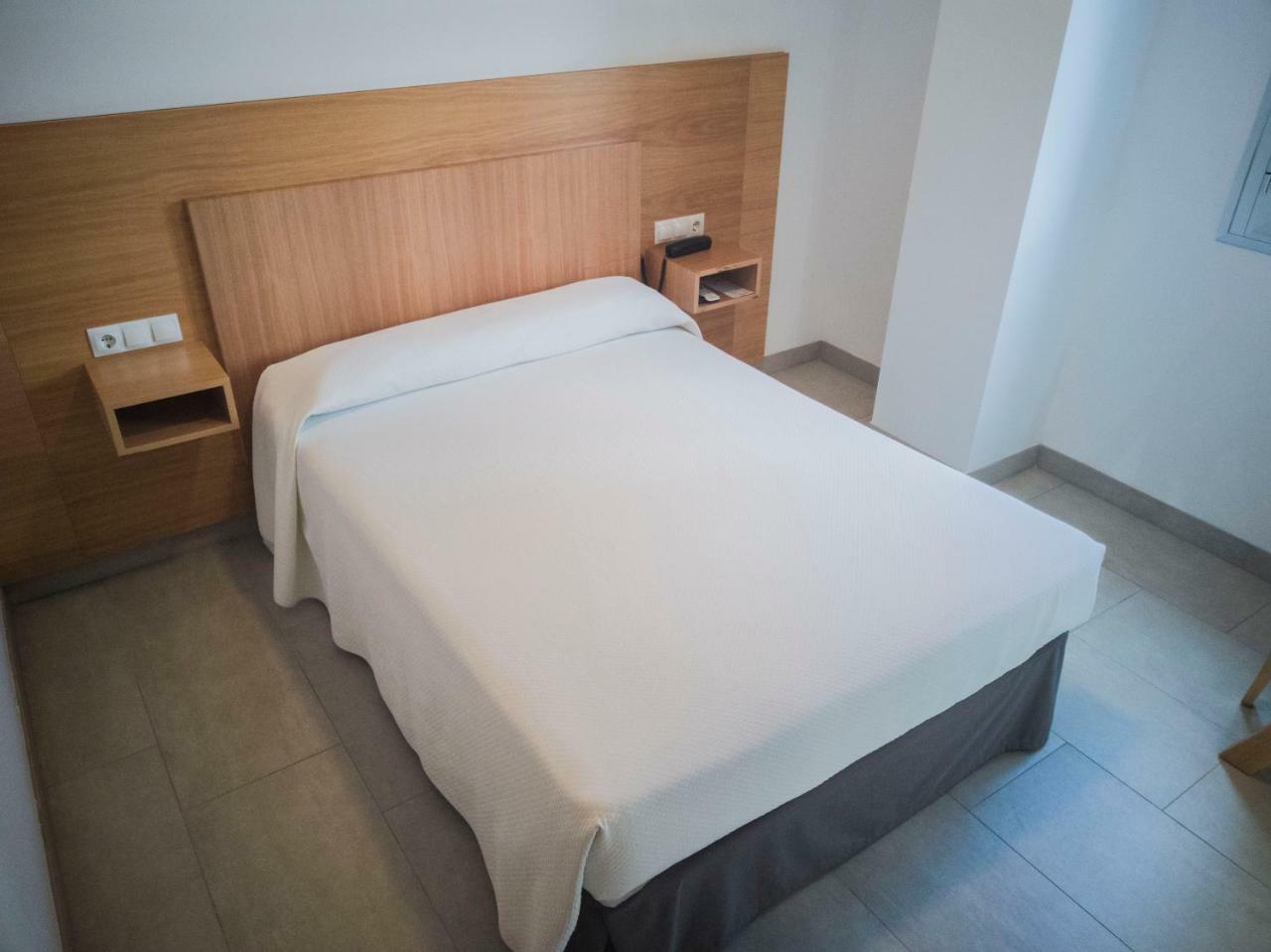 Hotel Abadi Кордова Экстерьер фото